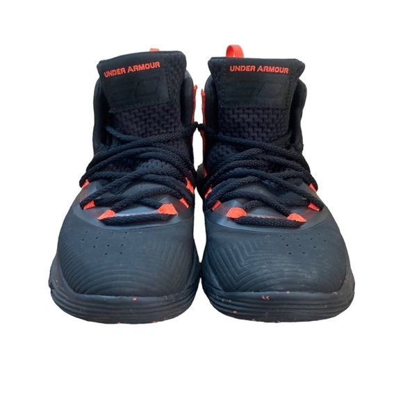 Under Armour Charged Boys Mid Top Athletic Shoes Size 1Y EUC - Picture 6 of 9